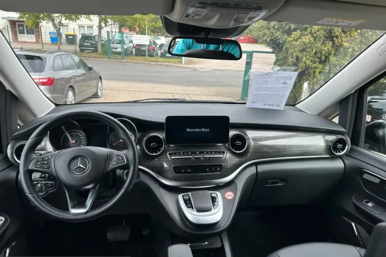 Mercedes-Benz V 300 (Clasa V) din 2023 cu 48.750 km - oferta MER251967 - foto 12