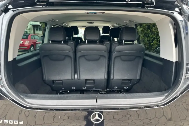 Mercedes-Benz V 300 (Clasa V) din 2023 cu 48.750 km - oferta MER251967 - foto 19