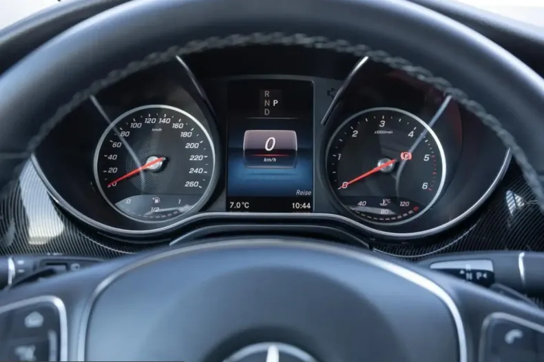 Mercedes-Benz V 250 (Clasa V) din 2024 cu 17.540 km - oferta MER251968 - foto 10