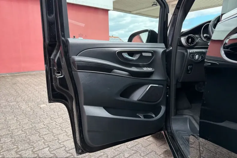 Mercedes-Benz V 300 (Clasa V) din 2022 cu 85.000 km - oferta MER251970 - foto 10
