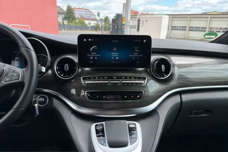Mercedes-Benz V 300 (Clasa V) din 2022 cu 85.000 km - oferta MER251970 - foto 17