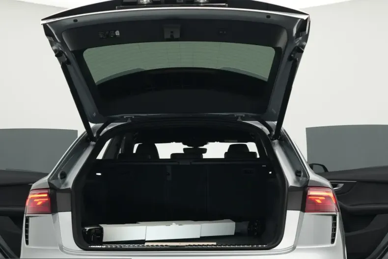 Audi RSQ8 din 2025 cu 11.859 km - oferta AUD251987 - foto 16