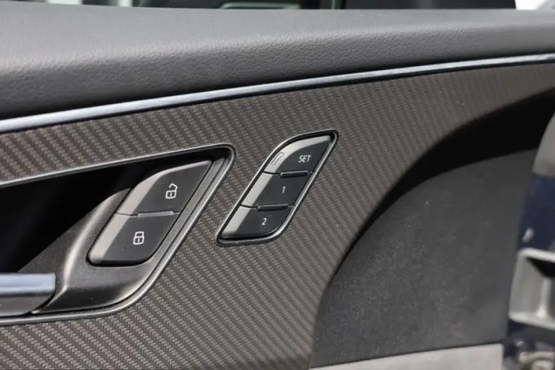 Audi RSQ8 din 2025 cu 9.680 km - oferta AUD251989 - foto 9