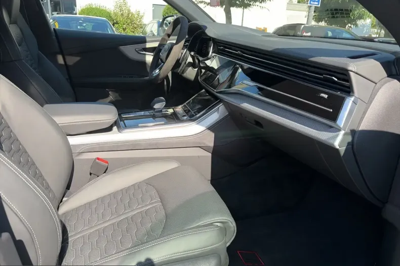 Audi RSQ8 din 2025 cu 12.549 km - oferta AUD251990 - foto 18