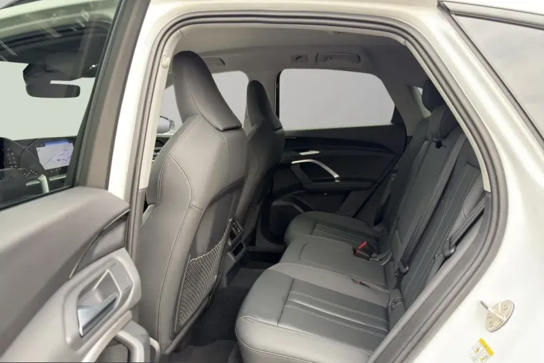 Audi Q5 din 2025 cu 10.700 km - oferta AUD252002 - foto 21