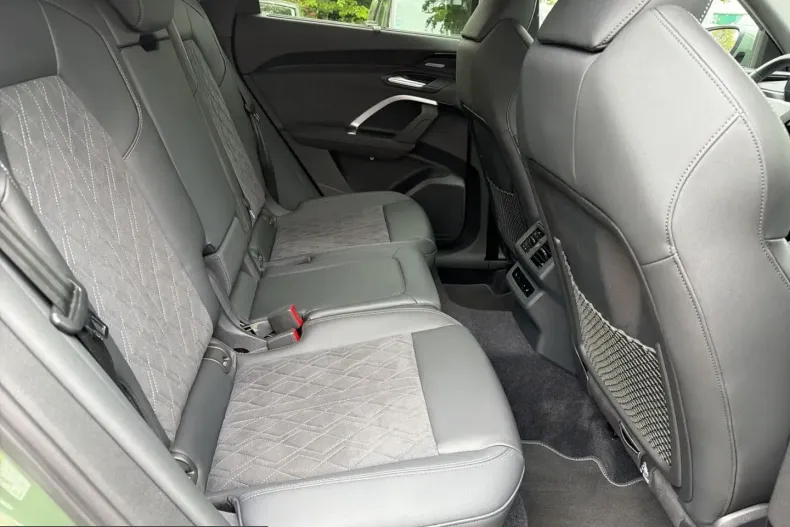Audi Q5 din 2025 cu 12.974 km - oferta AUD252003 - foto 20