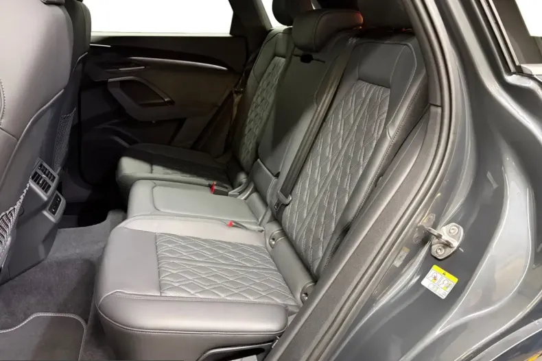 Audi SQ5 din 2025 cu 6.900 km - oferta AUD252012 - foto 11