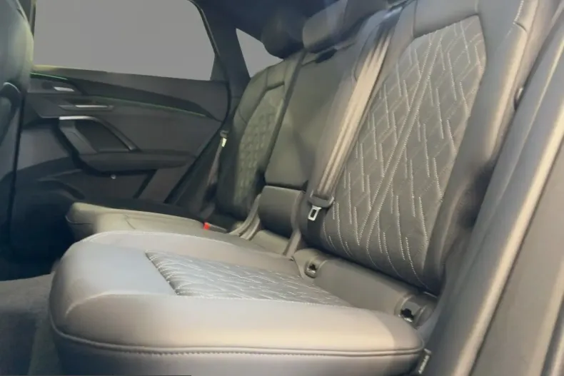 Audi SQ5 din 2025 cu 9.999 km - oferta AUD252013 - foto 13