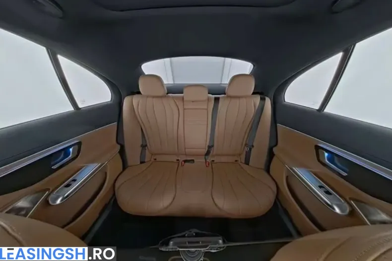 Mercedes-Benz E 220 (Clasa E) din 2025 cu 27.900 km - oferta MER252019 - foto 5