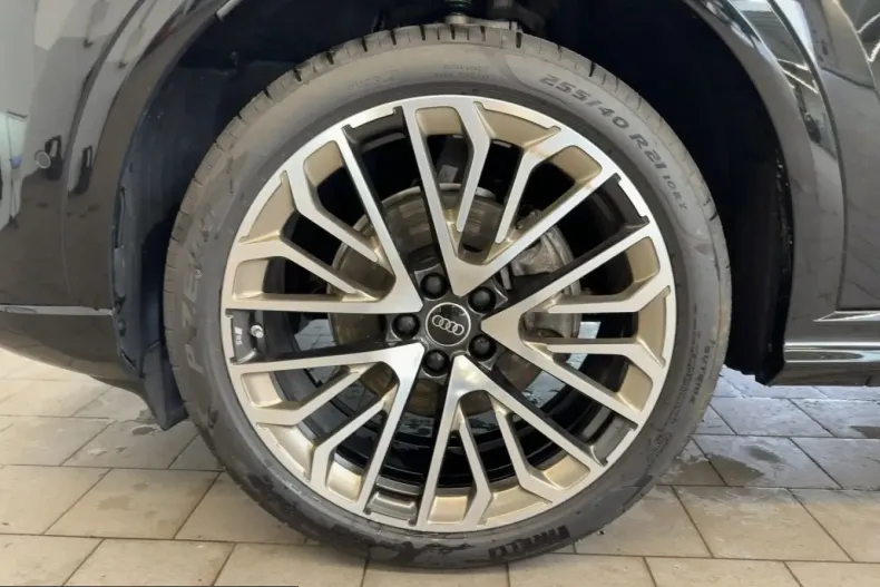 Audi Q5 din 2025 cu 9.999 km - oferta AUD252034 - foto 5