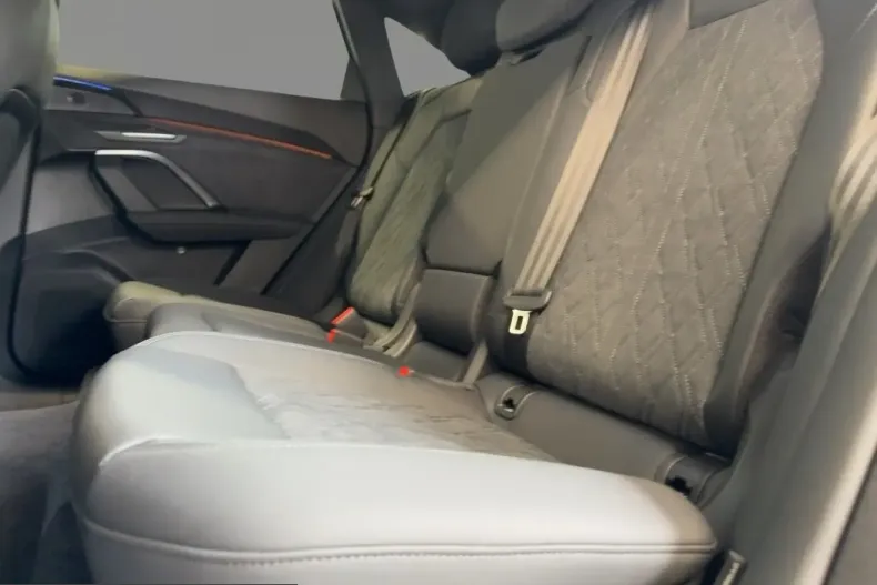 Audi Q5 din 2025 cu 9.999 km - oferta AUD252034 - foto 12