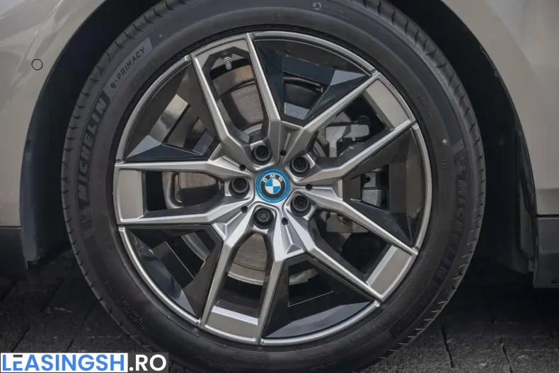 BMW 530 (Seria 5) din 2024 cu 32.380 km - oferta BMW252046 - foto 5