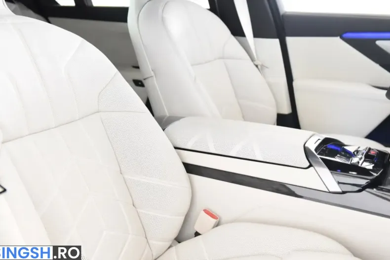 BMW 740 (Seria 7) din 2026 cu 51 km - oferta BMW252052 - foto 8
