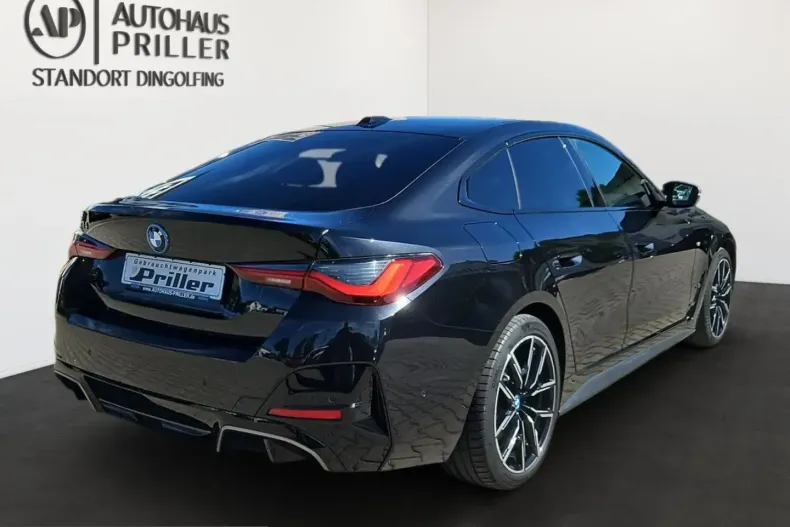 BMW i4 (Seria 4) din 2023 cu 64.336 km - oferta BMW252066 - foto 3
