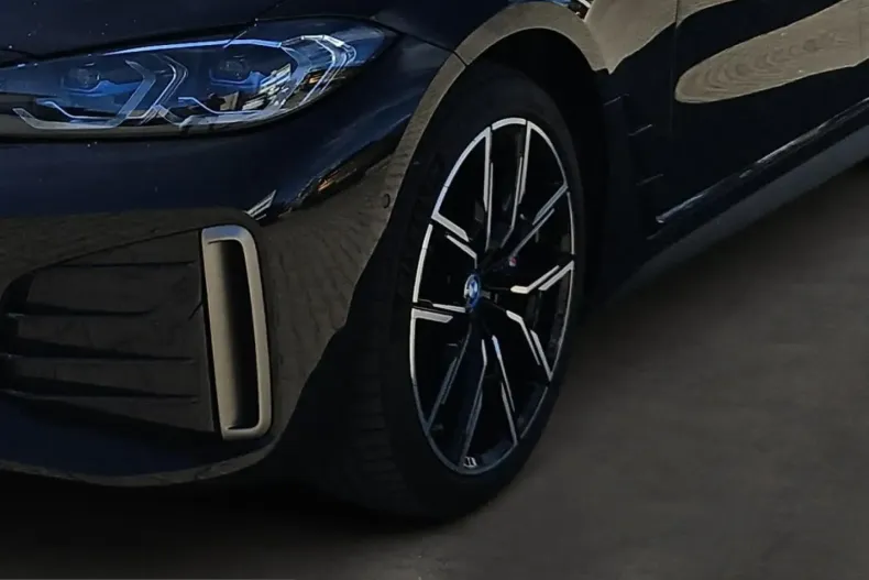BMW i4 (Seria 4) din 2023 cu 64.336 km - oferta BMW252066 - foto 6