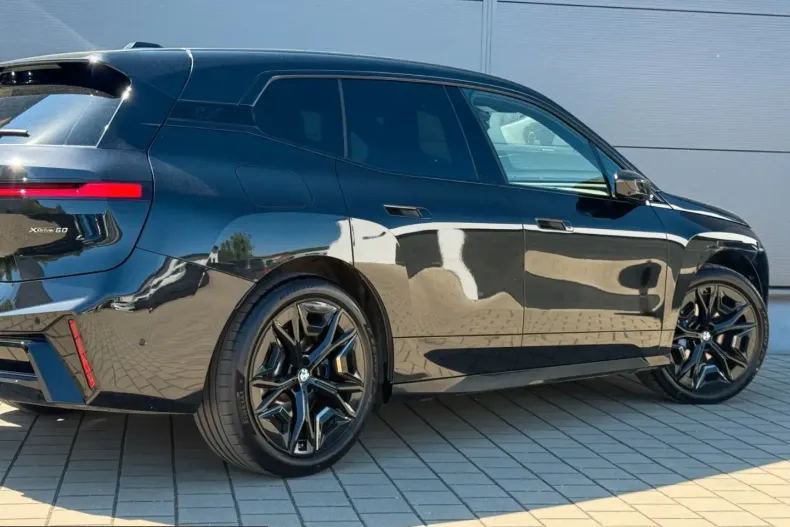BMW iX din 2025 cu 23.690 km - oferta BMW252069 - foto 9