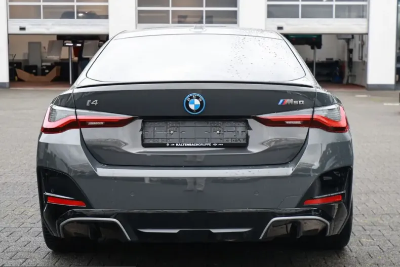 BMW i4 (Seria 4) din 2023 cu 60.597 km - oferta BMW252075 - foto 5