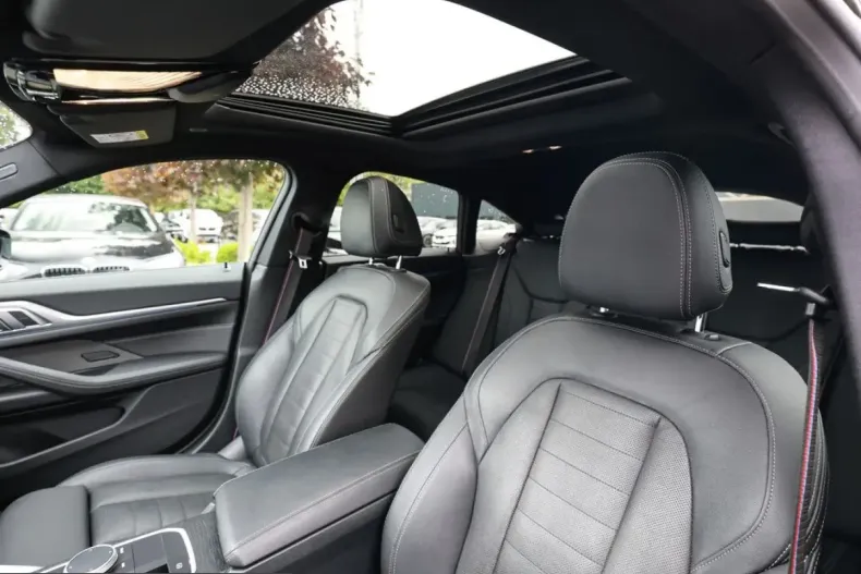 BMW i4 (Seria 4) din 2023 cu 60.597 km - oferta BMW252075 - foto 31