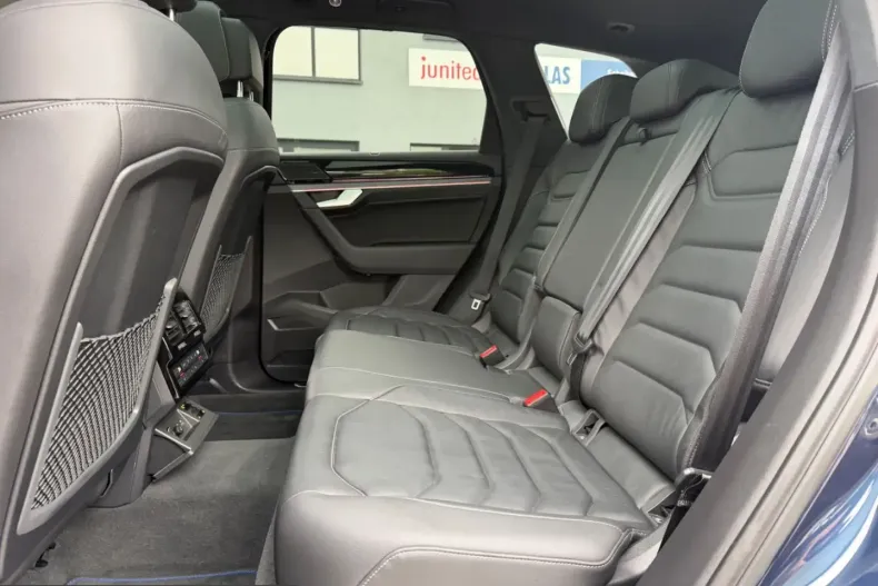 Volkswagen Touareg din 2024 cu 39.845 km - oferta VOL252078 - foto 10