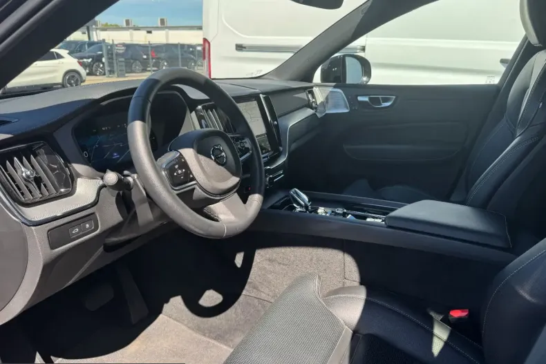 Volvo XC60 din 2024 cu 20.170 km - oferta VOL252083 - foto 20