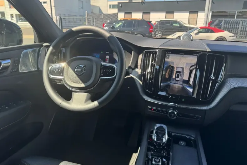 Volvo XC60 din 2024 cu 20.170 km - oferta VOL252083 - foto 40