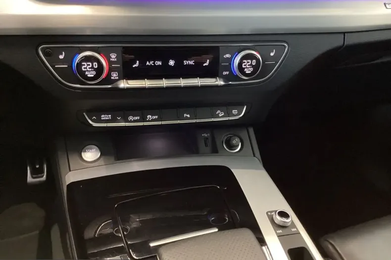 Audi Q5 din 2024 cu 70.889 km - oferta AUD252098 - foto 13