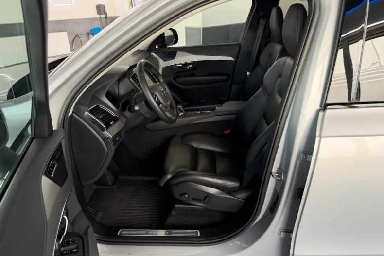 Volvo XC90 din 2022 cu 31.000 km - oferta VOL252102 - foto 10