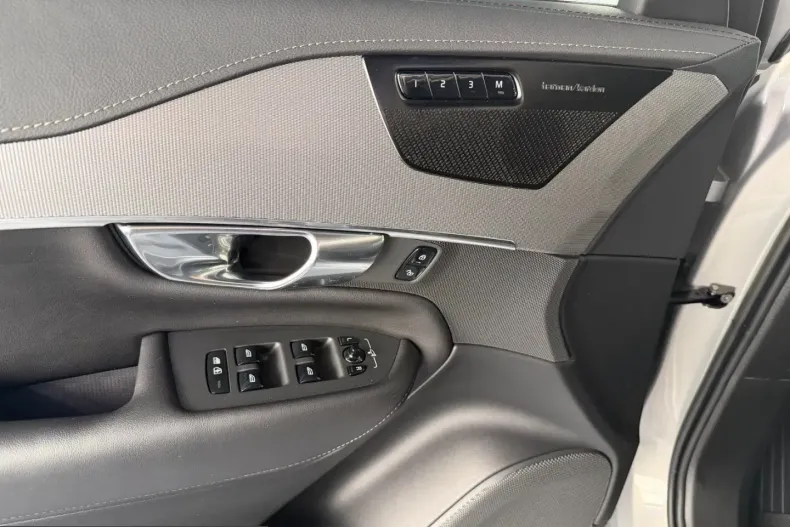 Volvo XC90 din 2022 cu 31.000 km - oferta VOL252102 - foto 18