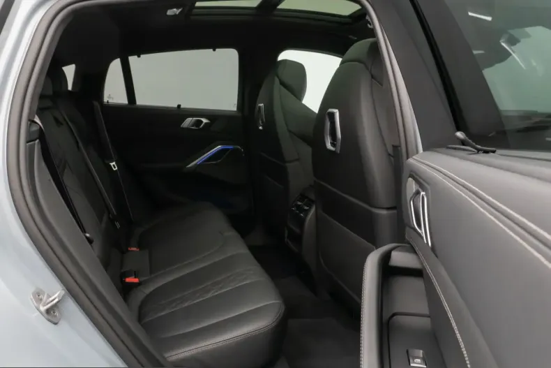 BMW X6 (Seria X) din 2024 cu 59.987 km - oferta BMW252109 - foto 15