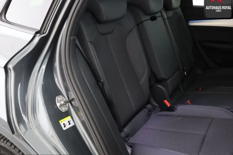 Audi Q5 din 2024 cu 18.266 km - oferta AUD252111 - foto 12