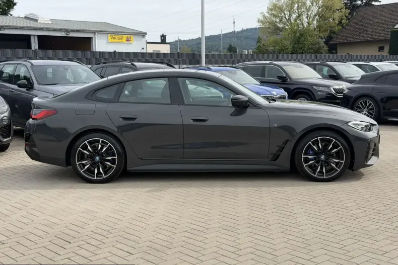 BMW i4 (Seria 4) din 2022 cu 74.198 km - oferta BMW252114 - foto 39