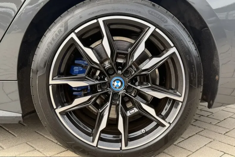 BMW i4 (Seria 4) din 2022 cu 74.198 km - oferta BMW252114 - foto 42
