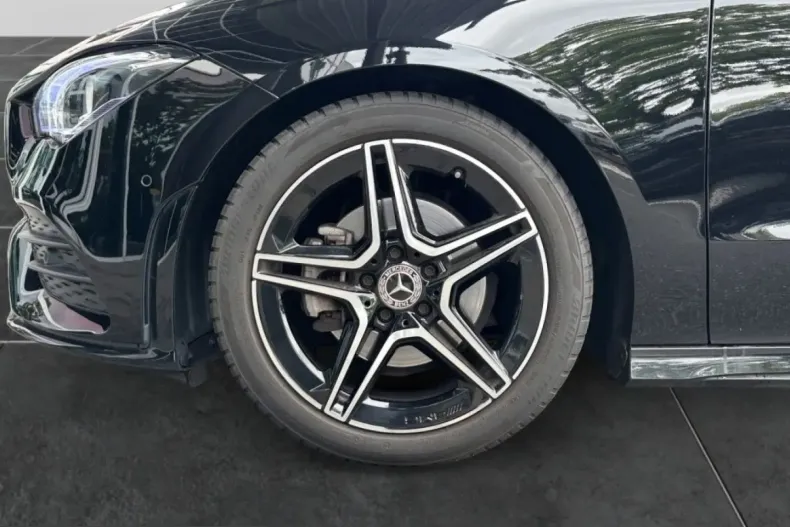 Mercedes-Benz CLA 200 (Clasa CLA) din 2023 cu 52.800 km - oferta MER252118 - foto 9
