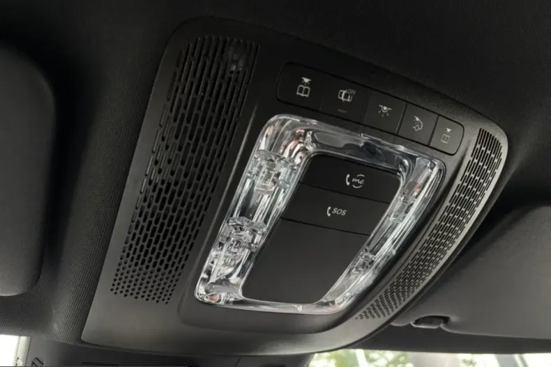 Mercedes-Benz CLA 200 (Clasa CLA) din 2023 cu 52.800 km - oferta MER252118 - foto 15