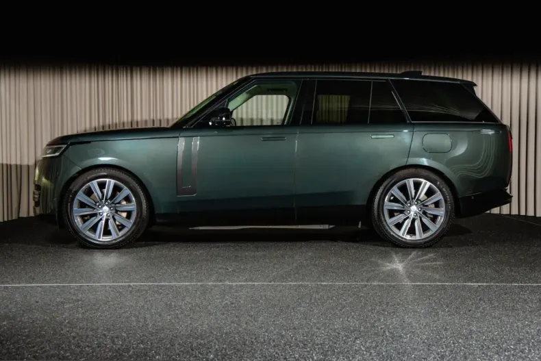 Land Rover Range Rover din 2023 cu 61.000 km - oferta LAN252122 - foto 2
