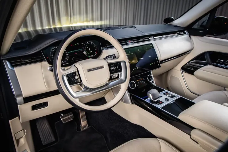 Land Rover Range Rover din 2023 cu 61.000 km - oferta LAN252122 - foto 12