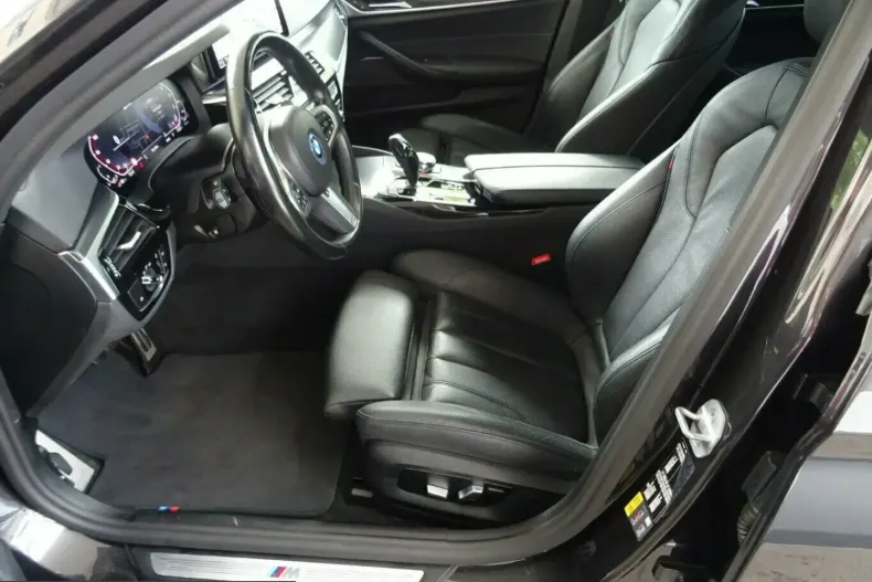 BMW 545 (Seria 5) din 2022 cu 83.050 km - oferta BMW252123 - foto 3