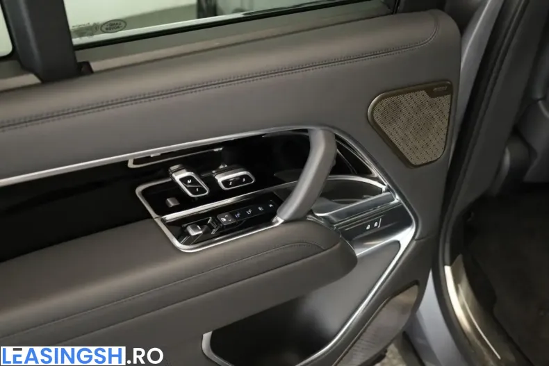 Land Rover Range Rover din 2024 cu 39.300 km - oferta LAN252133 - foto 16