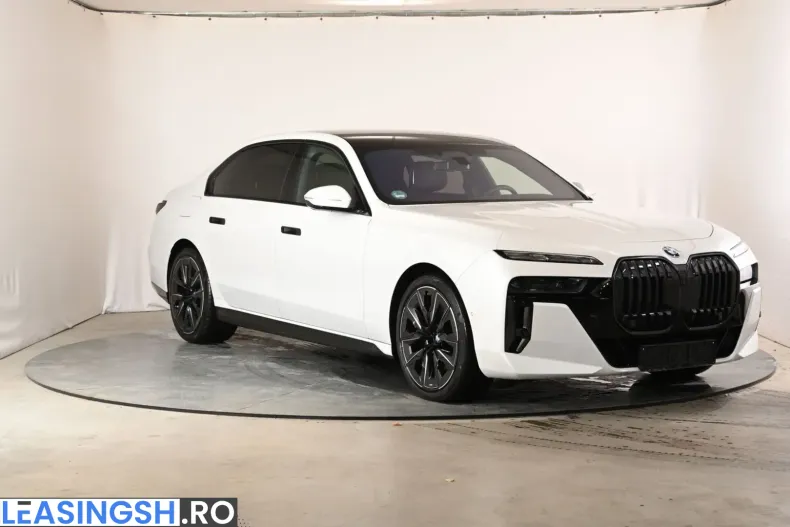 BMW 740 (Seria 7) din 2025 cu 6.420 km - oferta BMW252137 - foto 1
