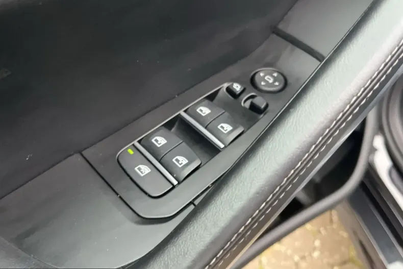 BMW X6 (Seria X) din 2023 cu 95.990 km - oferta BMW252138 - foto 23