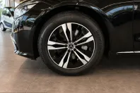 Mercedes-Benz S 350 (Clasa S) din 2023 cu 16.000 km - oferta MER252139 - foto 15