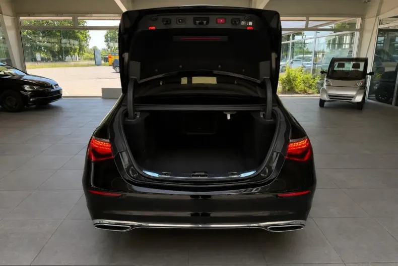 Mercedes-Benz S 350 (Clasa S) din 2023 cu 16.000 km - oferta MER252139 - foto 16
