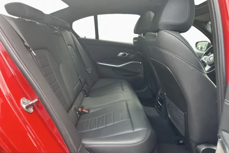 BMW 320 (Seria 3) din 2023 cu 62.801 km - oferta BMW252144 - foto 4