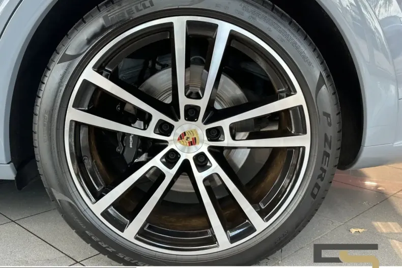 Porsche Cayenne din 2024 cu 24.941 km - oferta POR252147 - foto 22