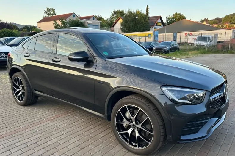 Mercedes-Benz GLC 300 (Clasa GLC) din 2021 cu 100.000 km - oferta MER252151 - foto 2