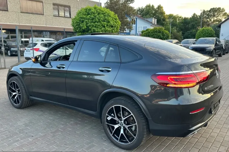 Mercedes-Benz GLC 300 (Clasa GLC) din 2021 cu 100.000 km - oferta MER252151 - foto 3
