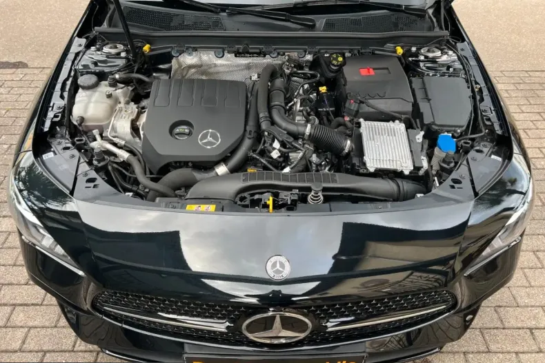 Mercedes-Benz CLA 180 (Clasa CLA) din 2025 cu 24.424 km - oferta MER252152 - foto 7
