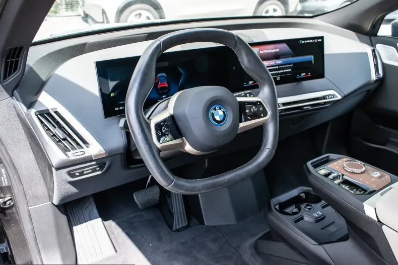 BMW iX din 2022 cu 12.680 km - oferta BMW252156 - foto 6
