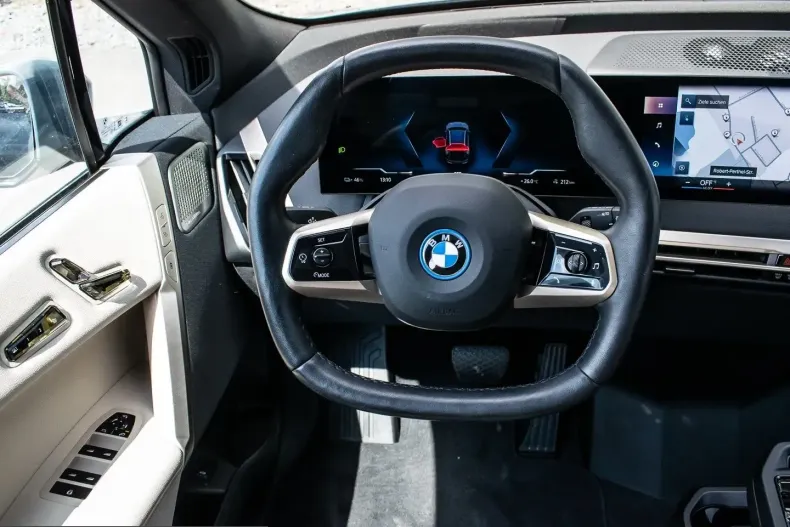 BMW iX din 2022 cu 12.680 km - oferta BMW252156 - foto 8