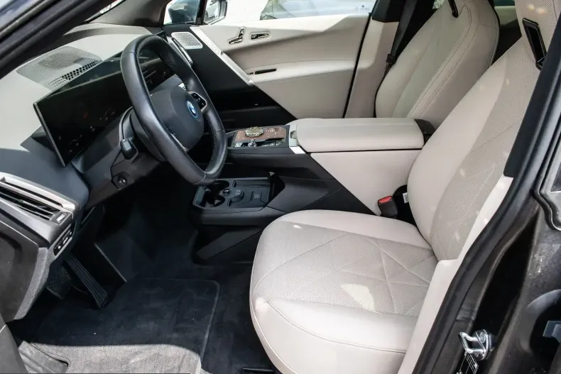 BMW iX din 2022 cu 12.680 km - oferta BMW252156 - foto 11